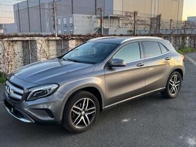 Mercedes GLA200