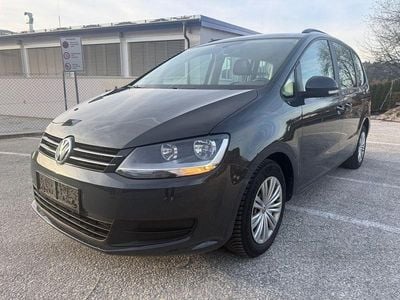 Gebraucht VW Sharan Trendline 150 PS (110 kW) 2016 Grau Van / Kleinbus