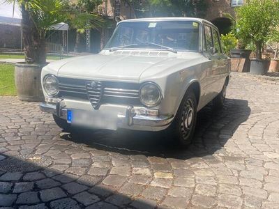 Weiß Gebraucht 1968 Alfa Romeo Giulia 1300 Ti Limousine | 17.900 €