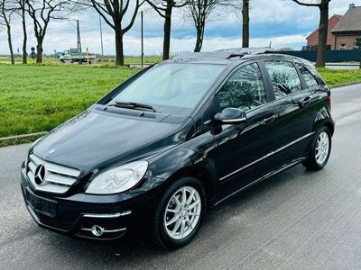 gebraucht Mercedes B160 BlueEFFICIENCY -Leder-Panorama-80Tkm