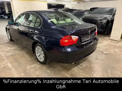 Gebraucht BMW 320 150 PS (110 kW) 2005 Blau Limousine