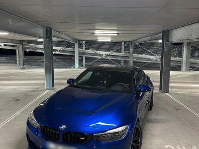Blau Gebraucht 2018 BMW M4 Shadowline Coupé | 65.999 € (Fairer Preis)