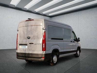 Neu Maxus V90 148 PS (108 kW) 2025 Grau Van