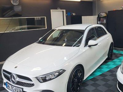 Weiß Gebraucht 2019 Mercedes A200 AMG line Limousine | 20.000 € (Guter Preis)