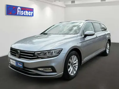Gebraucht VW Passat Business 150 PS (110 kW) 2021 Pyritsilber metallic (metallic) Kombi