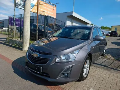 Gebraucht Chevrolet Cruze LT 131 PS (96 kW) 2013 Grau Kombi
