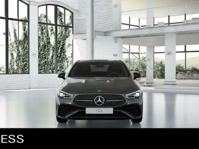 Gebraucht Mercedes CLA200 AMG 163 PS (119 kW) 2025 Metalliclack mountaingrau Coupé