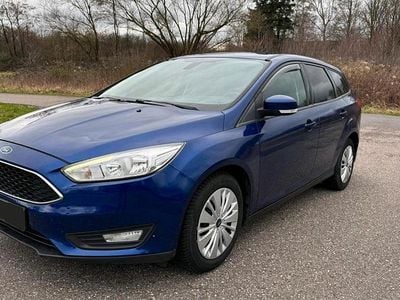 Gebraucht Ford Focus 125 PS (91 kW) 2015 Blau Kombi