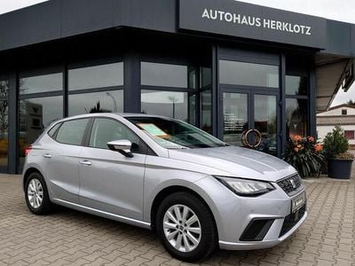 Gebraucht Seat Ibiza Style 80 PS (58 kW) 2023 Urban silber (m) (metallic) Kleinwagen