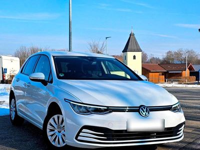 Brugt VW Golf VIII Life 110 HK (80 kW) 2021 Hvid Sedan