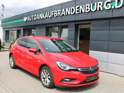 Gebraucht Opel Astra Innovation 110 PS (80 kW) 2015 Rot Limousine