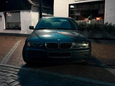 Gebraucht BMW 316 115 PS (84 kW) 2002 Grau Limousine