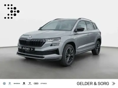 Neu Skoda Karoq SportLine 150 PS (110 kW) 2026 Moonweiß perleffekt SUV