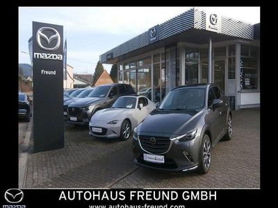 Grau Gebraucht 2018 Mazda 121 SUV | 15.590 €