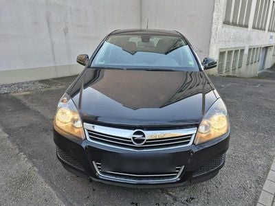 Schwarz Gebraucht 2010 Opel Astra Kombi | 1.500 € (Guter Preis)