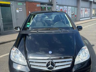Gebraucht Mercedes A150 80 PS (58 kW) 2011 Schwarz Kleinwagen