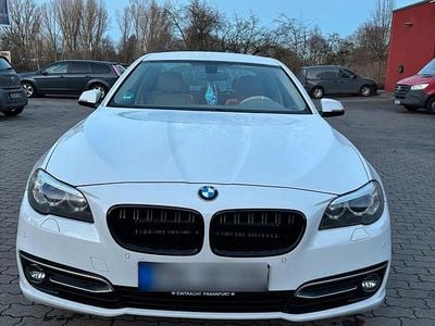 Gebraucht BMW 530 258 PS (189 kW) 2014 Weiß Limousine