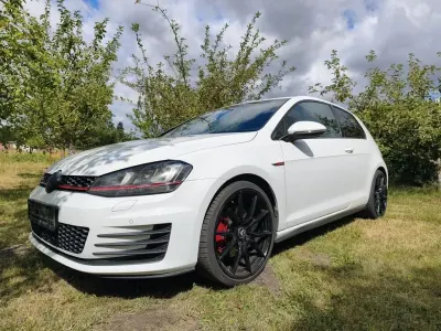 Gebraucht VW Golf VII GTI 220 PS (161 kW) 2015 Weiß Limousine