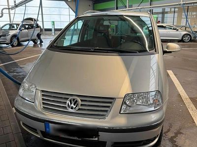 Gebraucht VW Sharan 140 PS (102 kW) 2009 Silber Van / Kleinbus