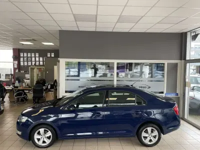Gebraucht Skoda Rapid 90 PS (66 kW) 2015 Blau Kleinwagen