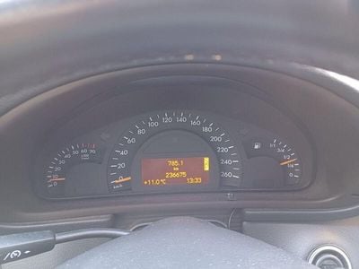 Mercedes C240