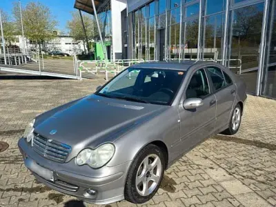 Gebraucht Mercedes C180 143 PS (105 kW) 2006 Grau Limousine