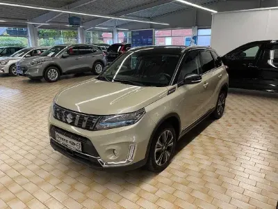 Gebraucht Suzuki Vitara Comfort 102 PS (75 kW) 2022 Beige SUV
