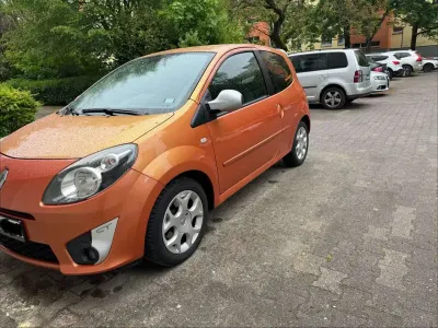 Używany Renault Twingo 101 KM (74 kW) 2009 Pomarańczowy Hatchback