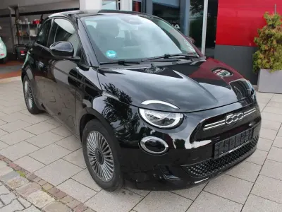 Gebraucht Fiat 500e Icon 69 kW (95 PS) 2023 Schwarz Kleinwagen