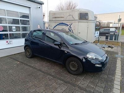 Gebraucht Fiat Punto Evo 84 PS (61 kW) 2015 Blau Kleinwagen