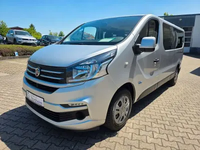 Gebraucht Fiat Talento Family 125 PS (91 kW) 2018 Metallic gris platine Van / Kleinbus