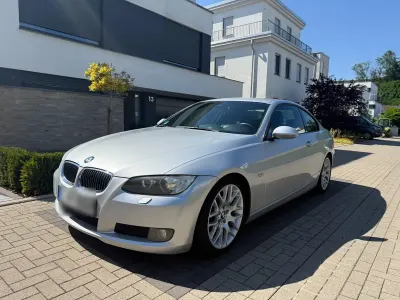 Gebraucht BMW 320 Performance 170 PS (125 kW) 2007 Silber Coupé