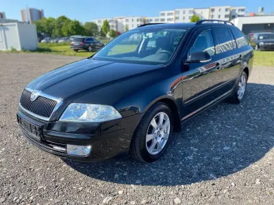 Używany Skoda Octavia Ambiente 150 KM (110 kW) 2006 Czarny Kombi