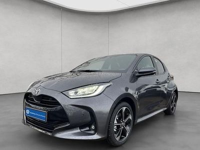 Neu Toyota Yaris Hybrid Style 130 PS (95 kW) 2026 Grau Limousine
