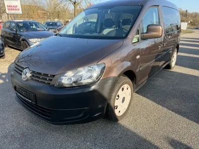 Gebraucht VW Caddy 140 PS (102 kW) 2013 Braun Van / Kleinbus