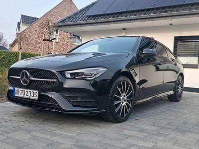 Gebraucht Mercedes CLA250e Shooting Brake AMG 218 PS (160 kW) 2023 Schwarz Kombi