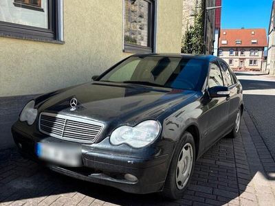Mercedes C180