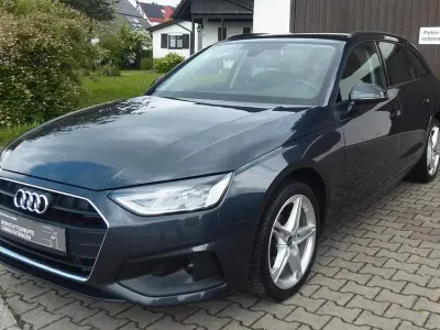 Gebraucht Audi A4 Basis 163 PS (119 kW) 2022 Grau Kombi