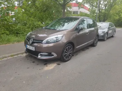 Gebraucht Renault Scénic III Bose Edition 132 PS (97 kW) 2013 Silber Van / Kleinbus
