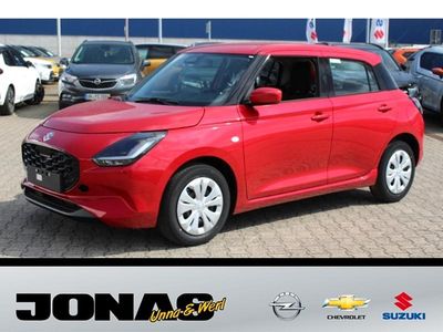 Rot Neu 2025 Suzuki Swift Club Kleinwagen | 17.900 €
