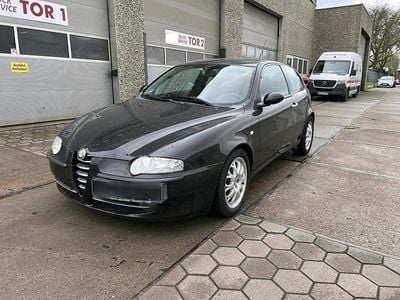 Gebraucht Alfa Romeo 147 120 PS (88 kW) 2003 Schwarz Kleinwagen