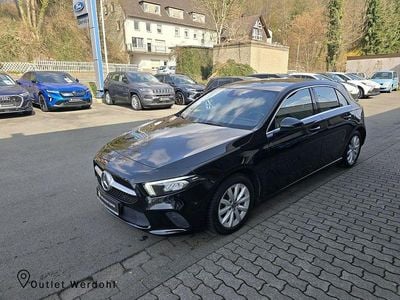 Gebraucht Mercedes A200 Progressive 163 PS (119 kW) 2018 Schwarz Limousine