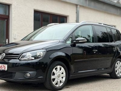 Gebraucht VW Touran Life 140 PS (102 kW) 2013 Schwarz Van / Kleinbus