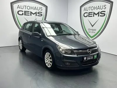 Gebraucht Opel Astra Cosmo 101 PS (74 kW) 2006 Grau Limousine