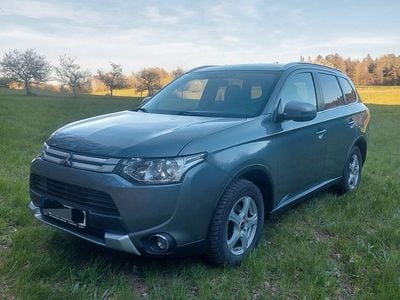 Gebraucht Mitsubishi Outlander Classic Collection Plus 150 PS (110 kW) 2015 SUV