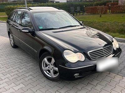 Second-hand Mercedes C320 Avantgarde 218 CP (160 kW) 2001 Negru Break