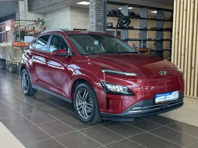 Gebraucht Hyundai Kona Trend 150 kW (204 PS) 2022 Rot SUV