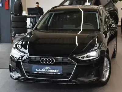 Używany Audi A4 Sport 163 KM (119 kW) 2022 Czarny Kombi