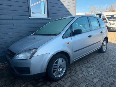 Second-hand Ford Focus Ambiente 101 CP (74 kW) 2004 Argintiu Berlinǎ