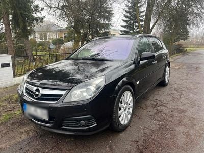 Schwarz Gebraucht 2007 Opel Signum Kleinwagen | 1.900 € (Fairer Preis)